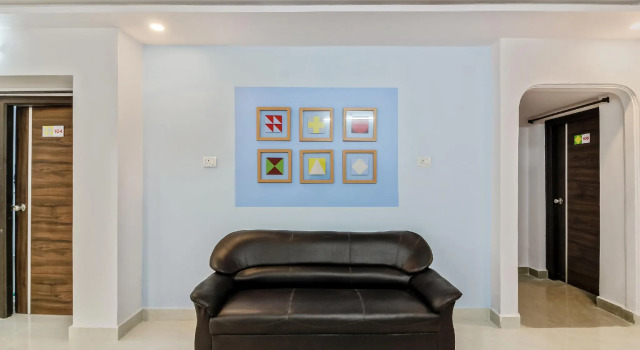 Collection O 45742 Vennela Residency
