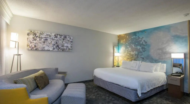 Номер Standard Courtyard by Marriott Raynham