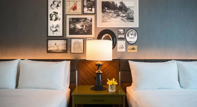 Номер Standard с видом на бассейн Renaissance Minneapolis Bloomington Hotel