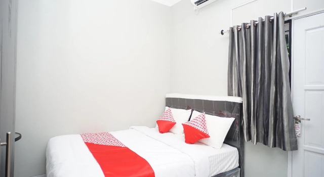 Номер Deluxe OYO 1007 Alletha Guest House 2
