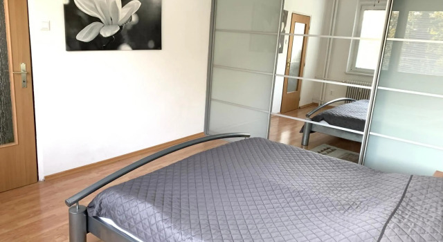 Apartament T&Hos, Rezervovat Apartmán Hotely v Trnavský kraj s parkováním, Parkování