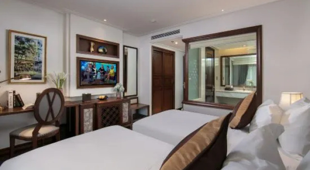 Номер Deluxe The Q Hotel