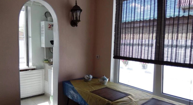 Guest House on Komsomolskaya 22, Забронировать Гостевой дом Отели Побережья Анапы с парковкой, Парковка