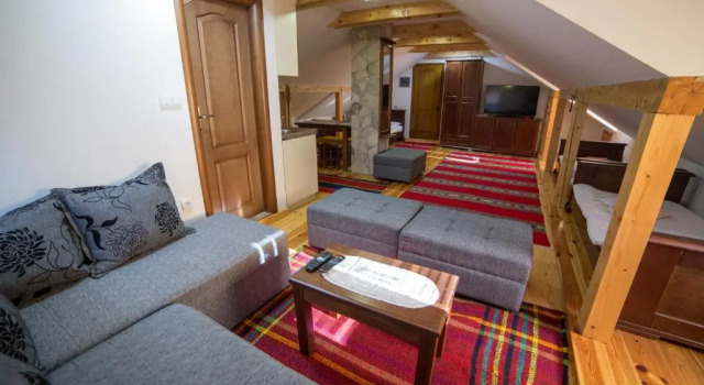 Guesthouse Sandra, Book Hotel Hotels in Kolasin County with Parking, Parking