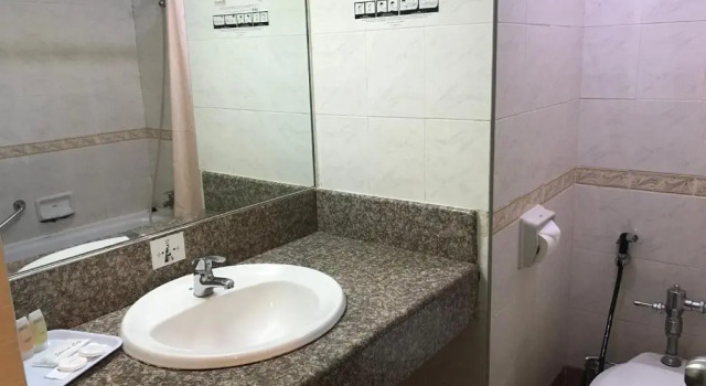 Трёхместный номер Standard Hotel Grand Continental Kuala Terengganu