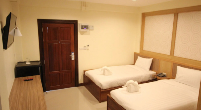 Monmuang Hotel and Residence