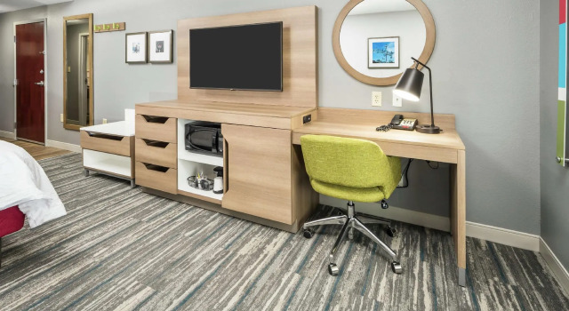 Четырёхместный номер Standard Hampton Inn Wilson Downtown