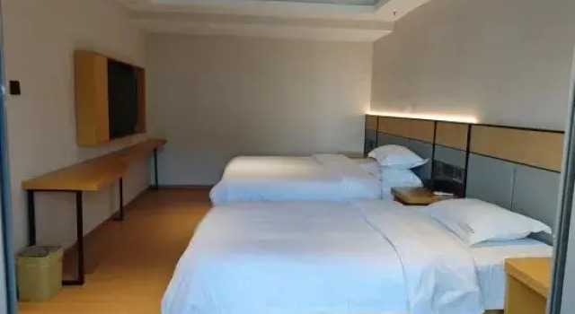 Люкс Junlan Li Feng light luxury hotel（Cixi Hangzhou Bay Century City store）