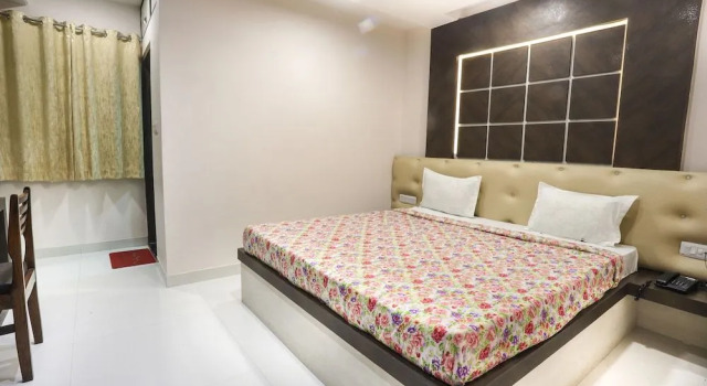 Sameer Palace, Забронировать Отель Отели штата Махараштры 3 звезды, 3*