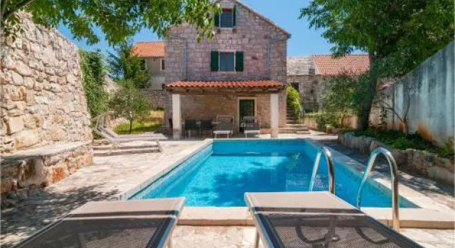 Holiday home Gornji Humac Gornji Humac, Prenota Appartamento Pučišća 