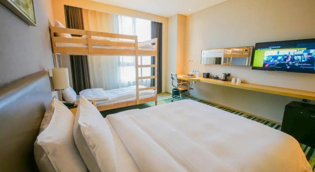 Четырёхместный номер Standard Mercure Nanchang Sunac