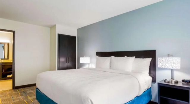 Люкс MainStay Suites Winfield-Teays Valley