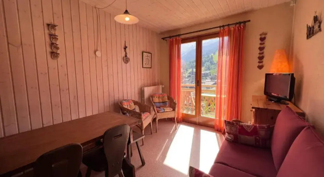 Crepuscule 5 - Appartement proche pistes de ski et village, Забронировать Апартаменты/квартира Отели Ла-Клюза с парковкой, рядом с Горнолыжный подъемник Риффруа, Парковка