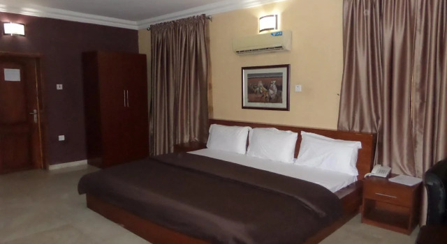 Serendipity Anchotel, Book Hotel Ikeja 