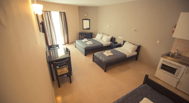 Студия Adonis Hotel