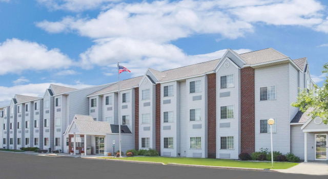 Microtel Inn & Suites by Wyndham Fond Du Lac, Varaa Hotelli Fond du Lac Wisconsin