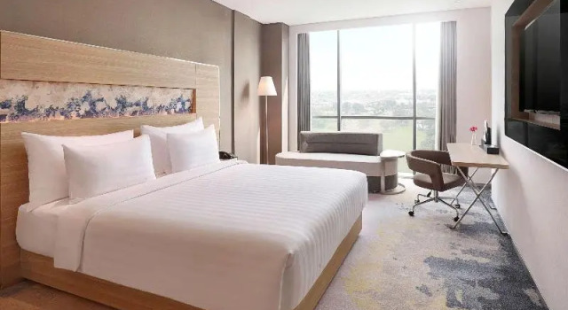 Standart çift kişilik oda Novotel Samator Surabaya Timur