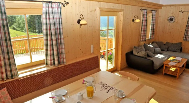 Ferienhaus Johanna, Rezerwuj Hotel Rohrmoos Schladming, w pobliżu Planaibahn 2