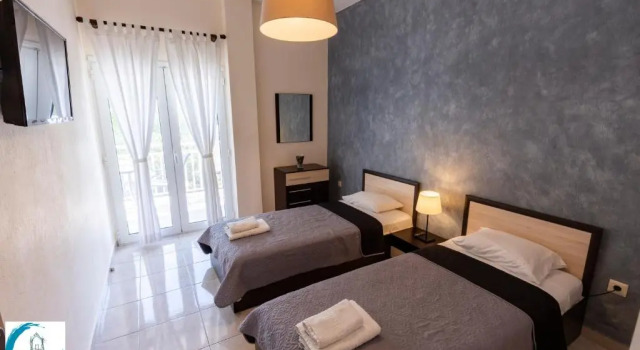 Mama's House luxury apartments, Book Apartment Flogita 