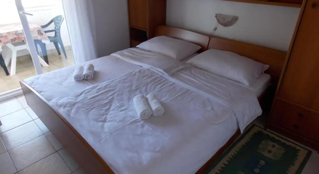 Barbat 730, Book Hostel Rab Rab Island