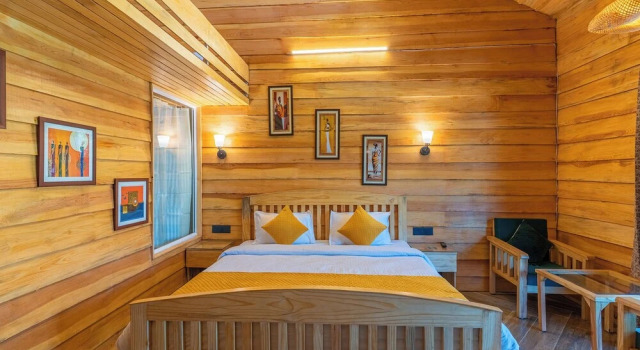 Семейный номер Standard Мансарда с видом на озеро Echor Malusara Lakeview Retreat Bhimtal