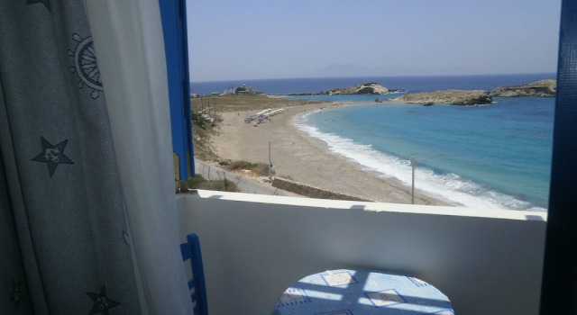 Студия Economy Blue and White Studios & Apartments