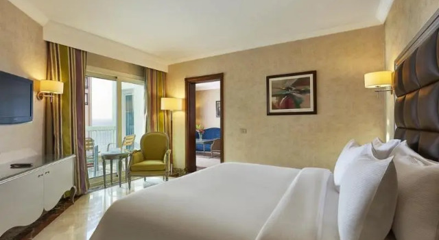 Двухместный номер Deluxe с видом на море Hilton Alexandria Corniche Hotel