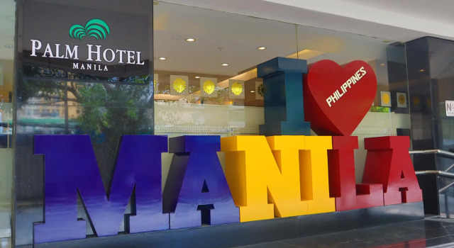 Номер Standard Palm Hotel Manila