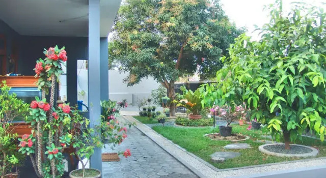 Jogja Classic Syariah Lempuyangan RedPartner, Book Hotel Hotels in Pakualaman with Parking, Parking