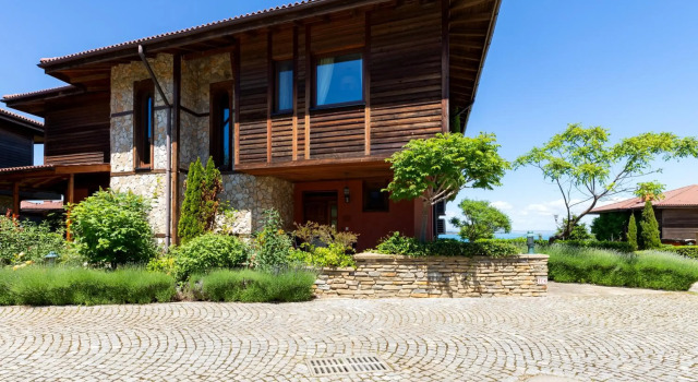 Luxury 3-bedroom villa in Sozopolis with sea view, Забронировать Вилла Коттеджи Созополь, Коттедж