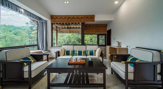 Люкс Deluxe Qingchengshan Yuanming Palace