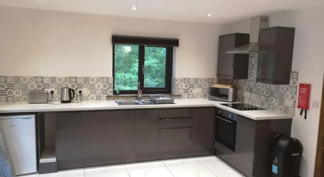 Шале BlueStone-Hot Tub-Woodlandlodges-Pembrokeshire-Tenby