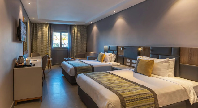 Sunrise Diamond Beach Resort - Grand Select