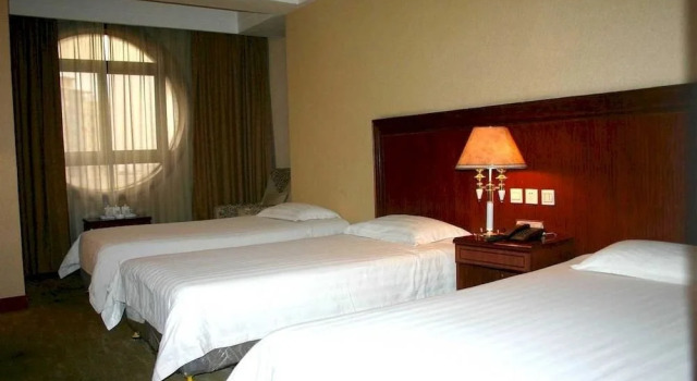 Henan Textile Hotel, Book Hotel Zhongyuan District 