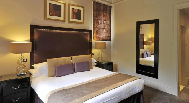 Двухместный номер Superior Nutfield Priory Hotel & Spa