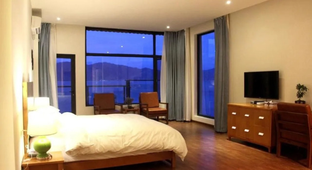 Magpies Habitat Erhai Resort Hotel, Boek Resort Hotels in Yunnan met parkeren, Parkeren