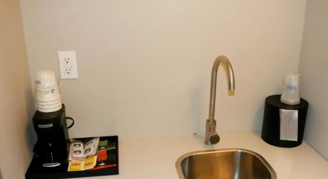 Люкс Best Western Plus New Barstow Inn & Suites