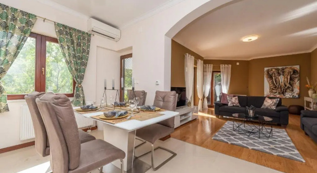Апартаменты Zen Luxury Apartments