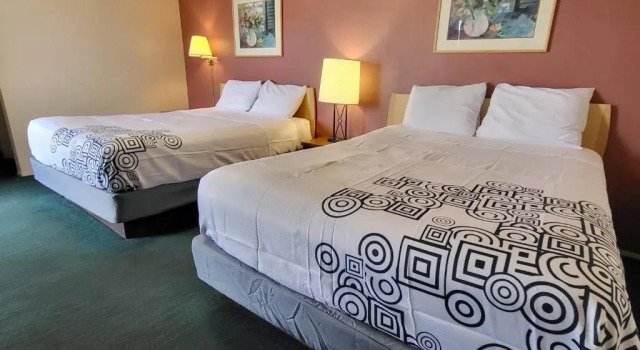 Четырёхместный номер Standard Star Inn On Route 66, Barstow