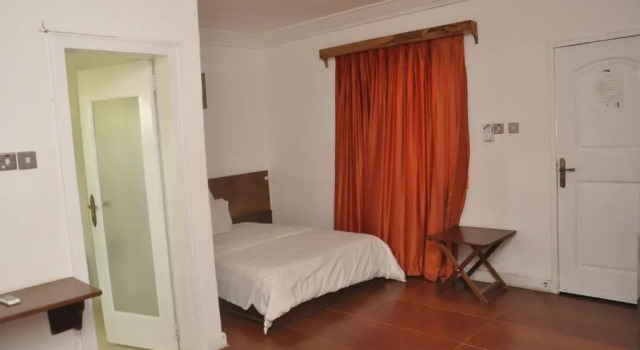 Milgwen Hotel, Réserver Hôtel Sékondi 