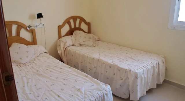 Bungalow Valencia 21, Забронировать Отель Отели Альтеа с парковкой, рядом с Русская православная церковь Св. Архангела Михаила в Альтее, Парковка