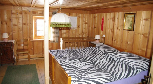 Ferienhaus Brün, Buchen Sie Hotel Versam 