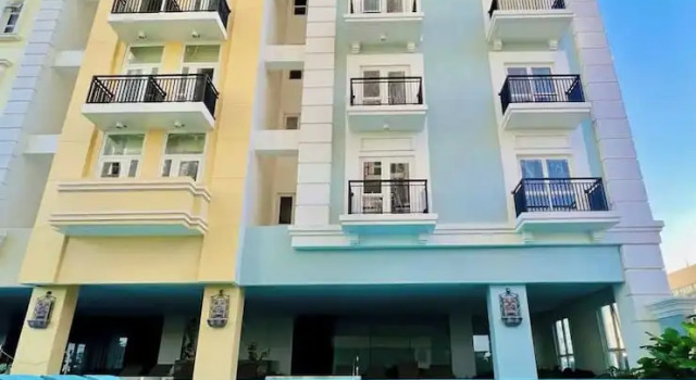 Cozy 1-bedroom Retreat in Iloilo City With City Views