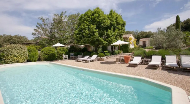 Вилла Les Beaumettes, villa provençale à deux pas de Gordes