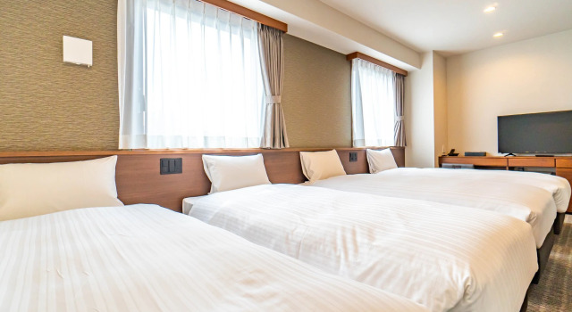 Четырёхместный люкс Bande Hotel Tenpozan Higashi