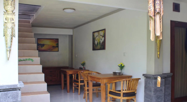 Indah Home Stay