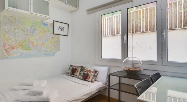 Lovely 1bed Close to Park Guell - Tube 5 min Walk, Забронировать Отель Отели Барселоны 3 звезды, рядом с Госпиталь Кирон Барселона, 3*