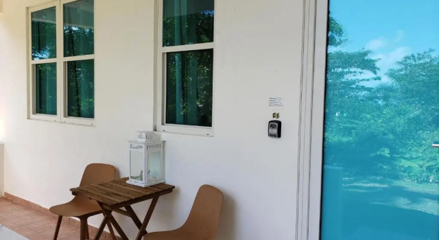 Suite 1 sypialnia Serenity Rincon Guesthouse