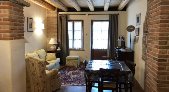 Коттедж с 4 комнатами villa d'arco apartment