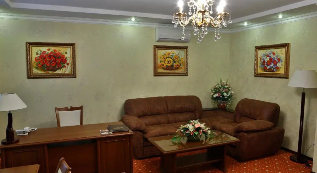 Suite Hotel Ukraine Rivne